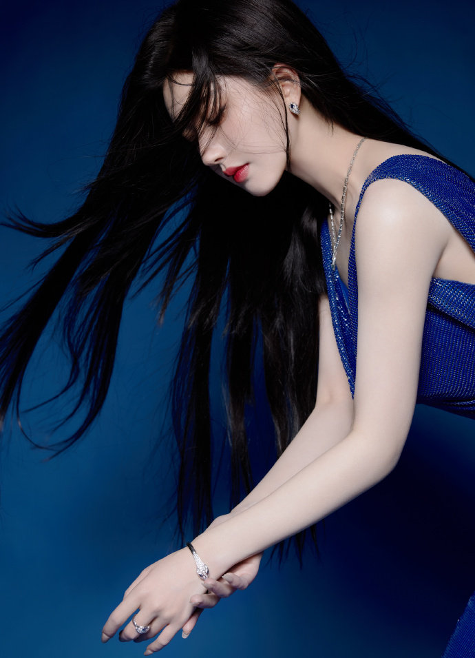 国产一区二区亚洲综合V